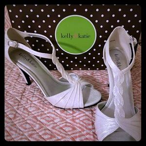 Kelly & Katie Silver High Heels Size 8